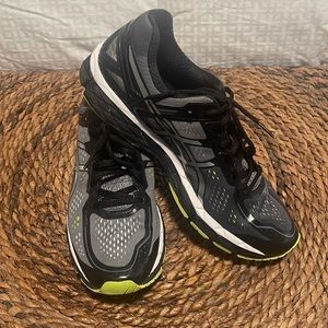 ASICS Mens Running Shoes. Size 11
